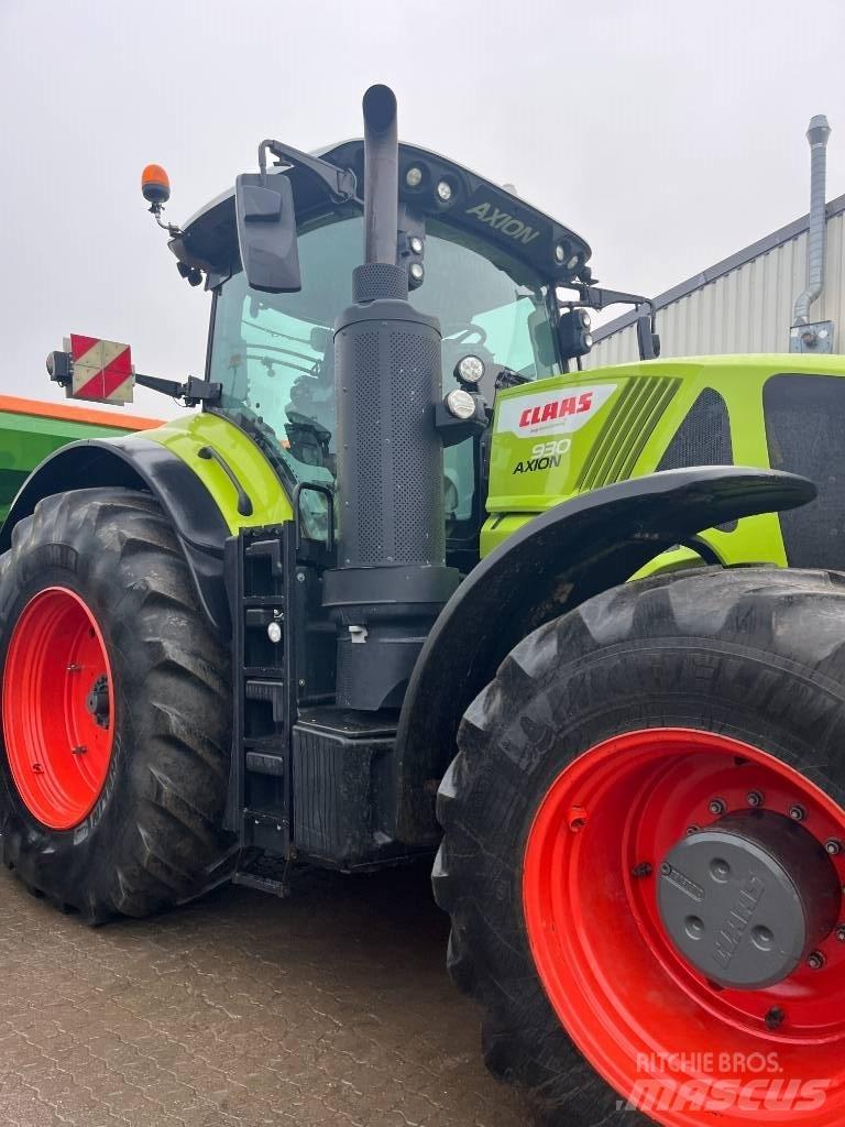 CLAAS Axion 930 Traktorit
