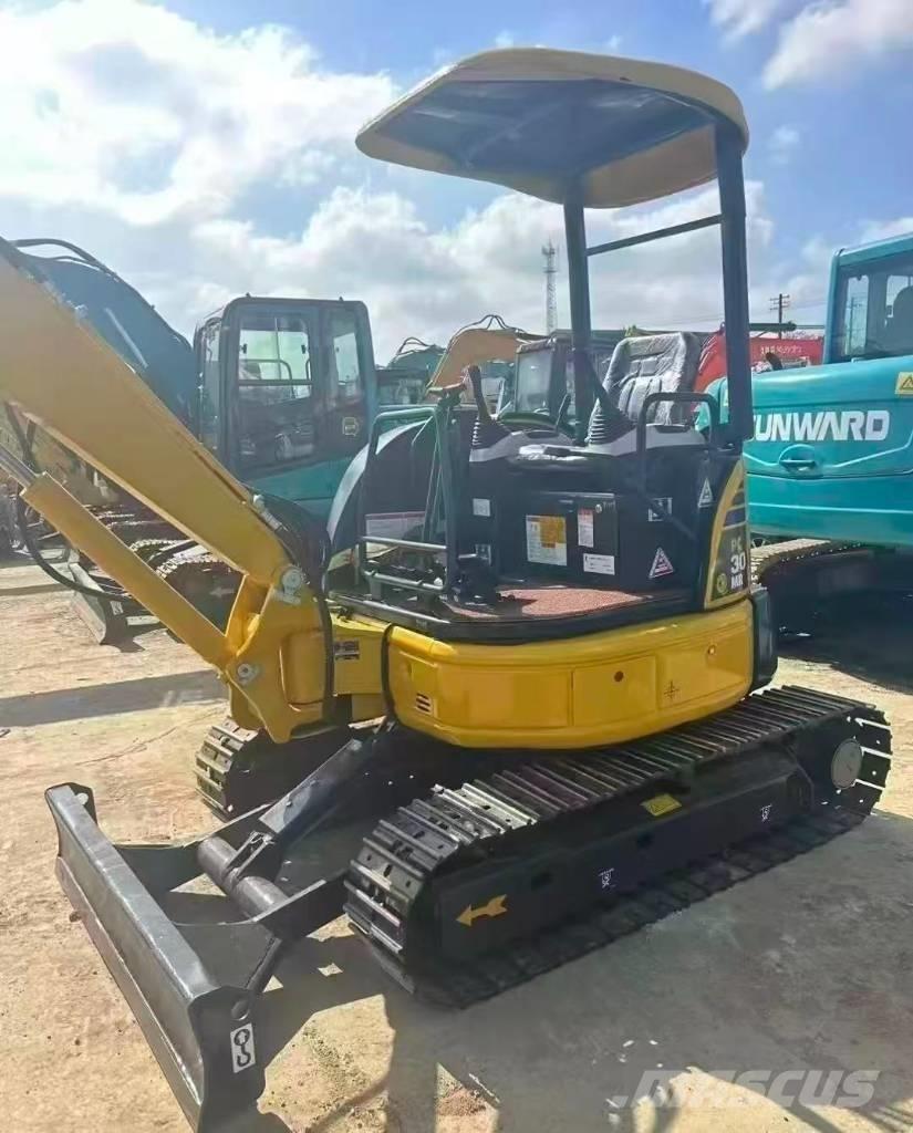 Komatsu PC 30 Minikaivukoneet < 7t