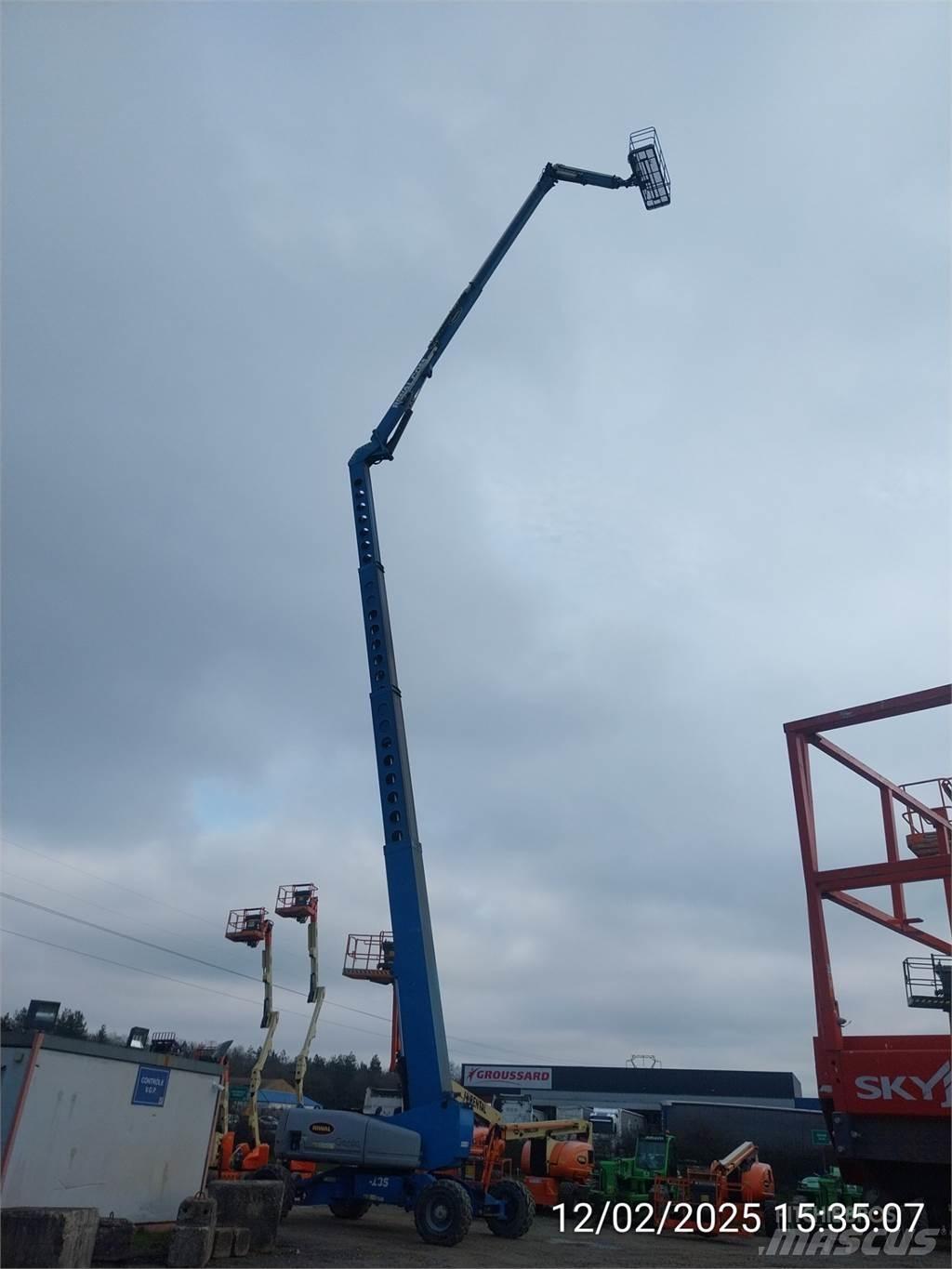 Genie Z135/70 Kuukulkijat