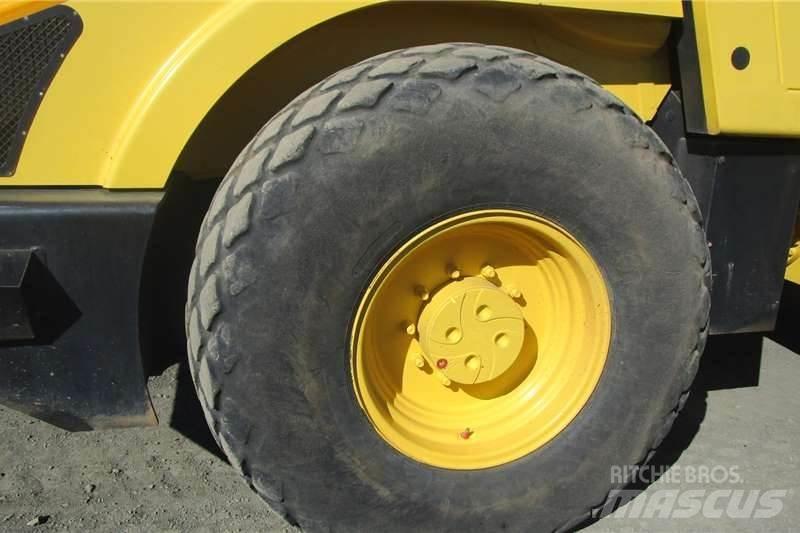 Bomag B213DH-4 Yhdistelmäjyrät