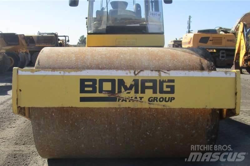 Bomag B213DH-4 Yhdistelmäjyrät