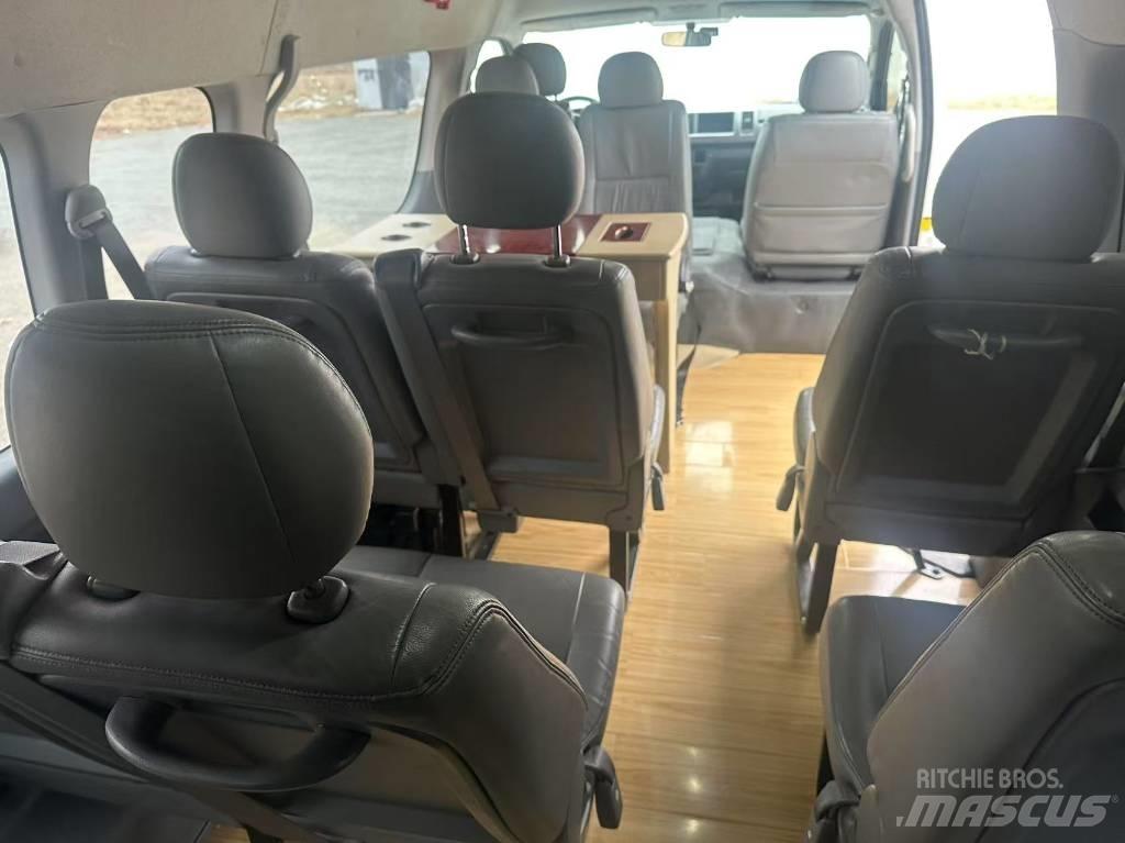 Toyota Coaster Linjaliikennebussit