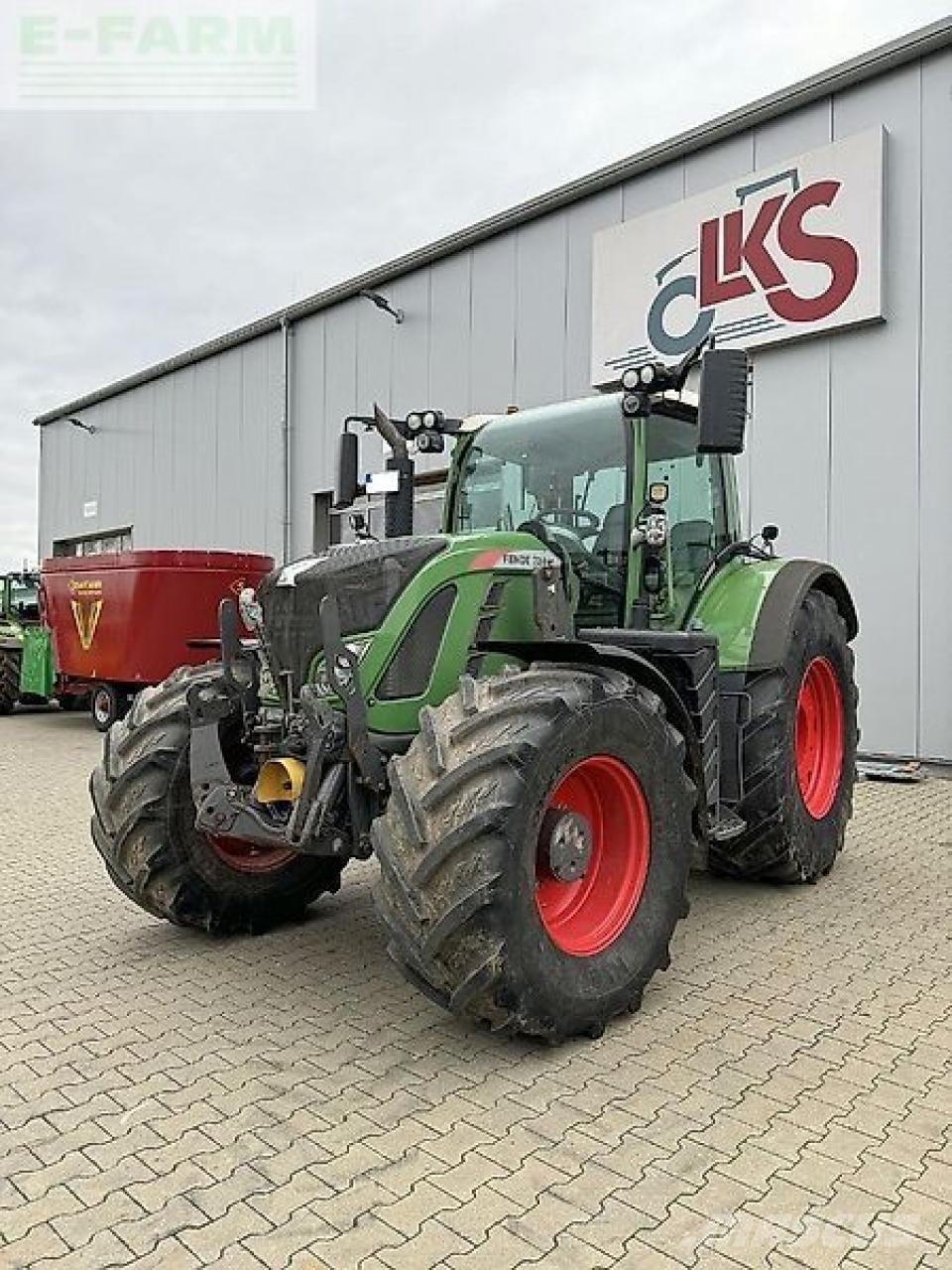 Fendt 724 s4 profi+ Traktorit