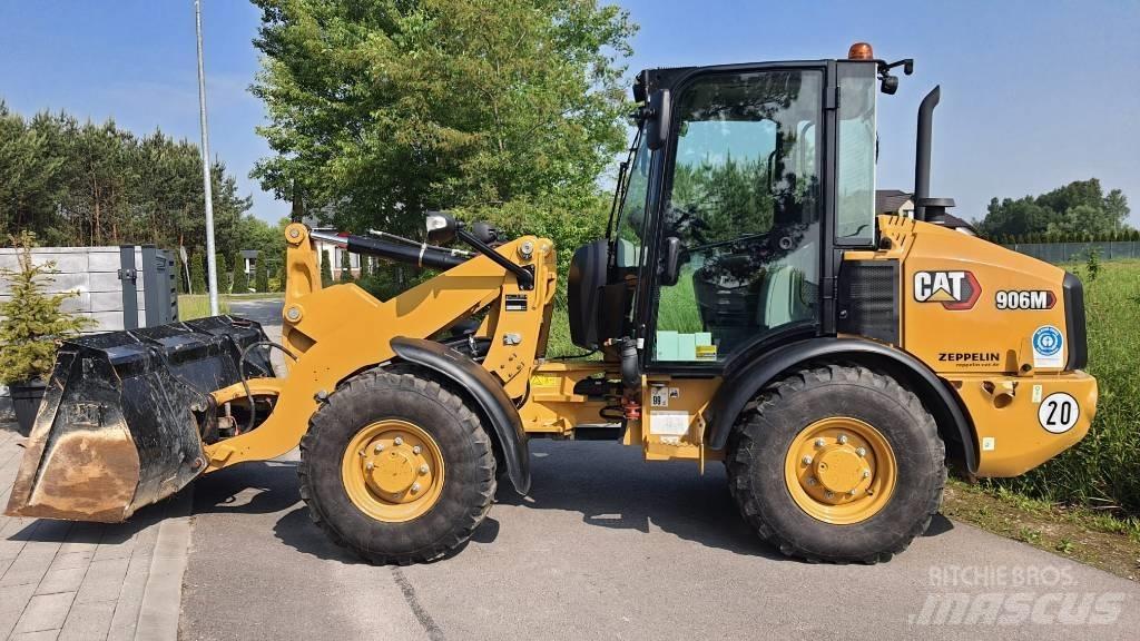 CAT 906M Pyöräkuormaajat