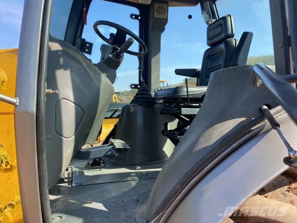 JCB 3CX Kaivurikuormaajat