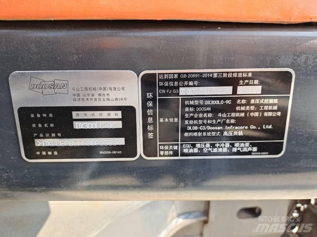 Doosan DX300-9 Telakaivukoneet