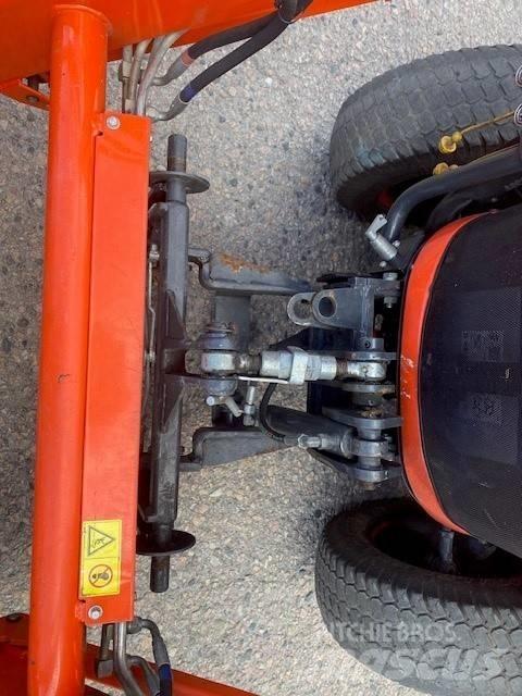 Kubota SWT37 Taajamatraktorit