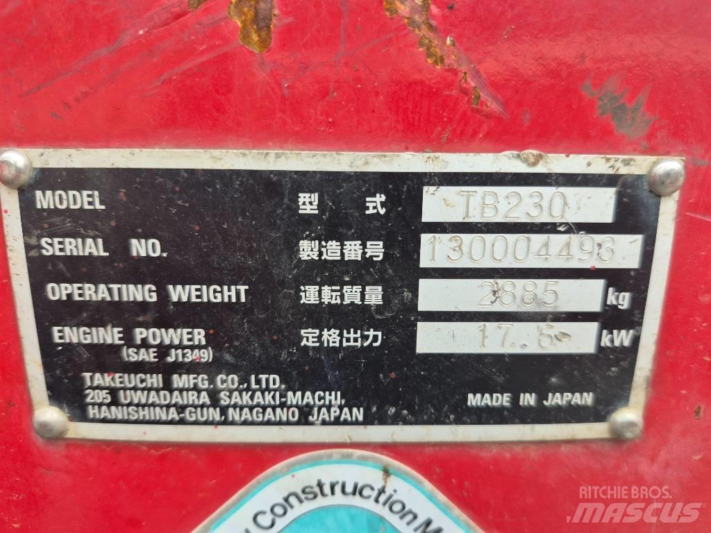 Takeuchi TB 230 Minikaivukoneet < 7t