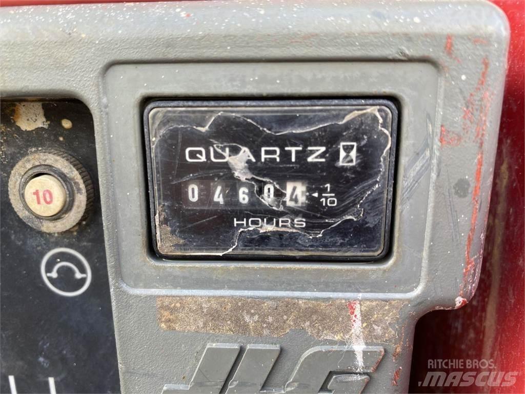 JLG 2646ES Saksilavat