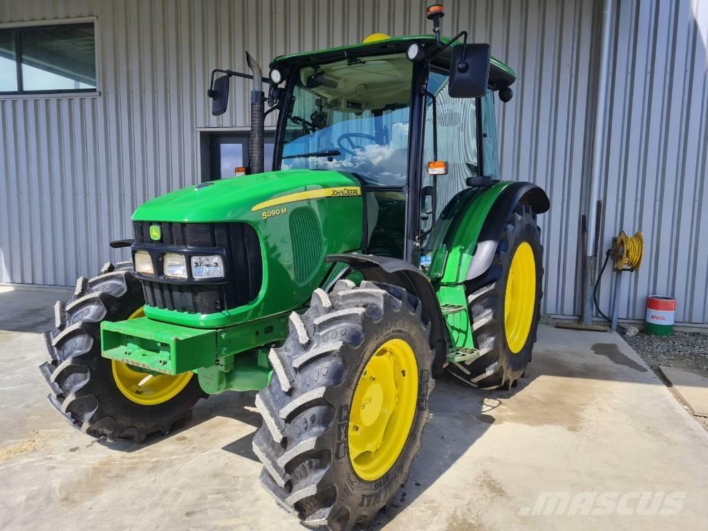 John Deere 5090 M Traktorit