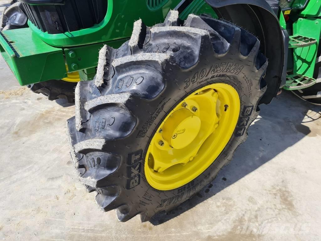 John Deere 5090 M Traktorit