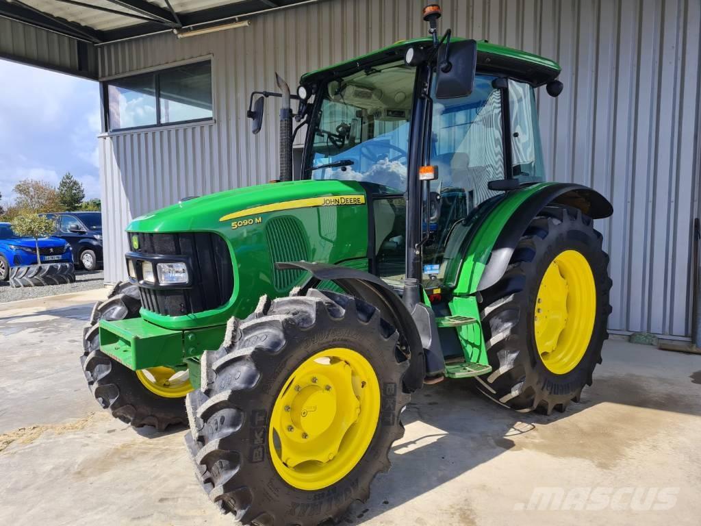 John Deere 5090 M Traktorit