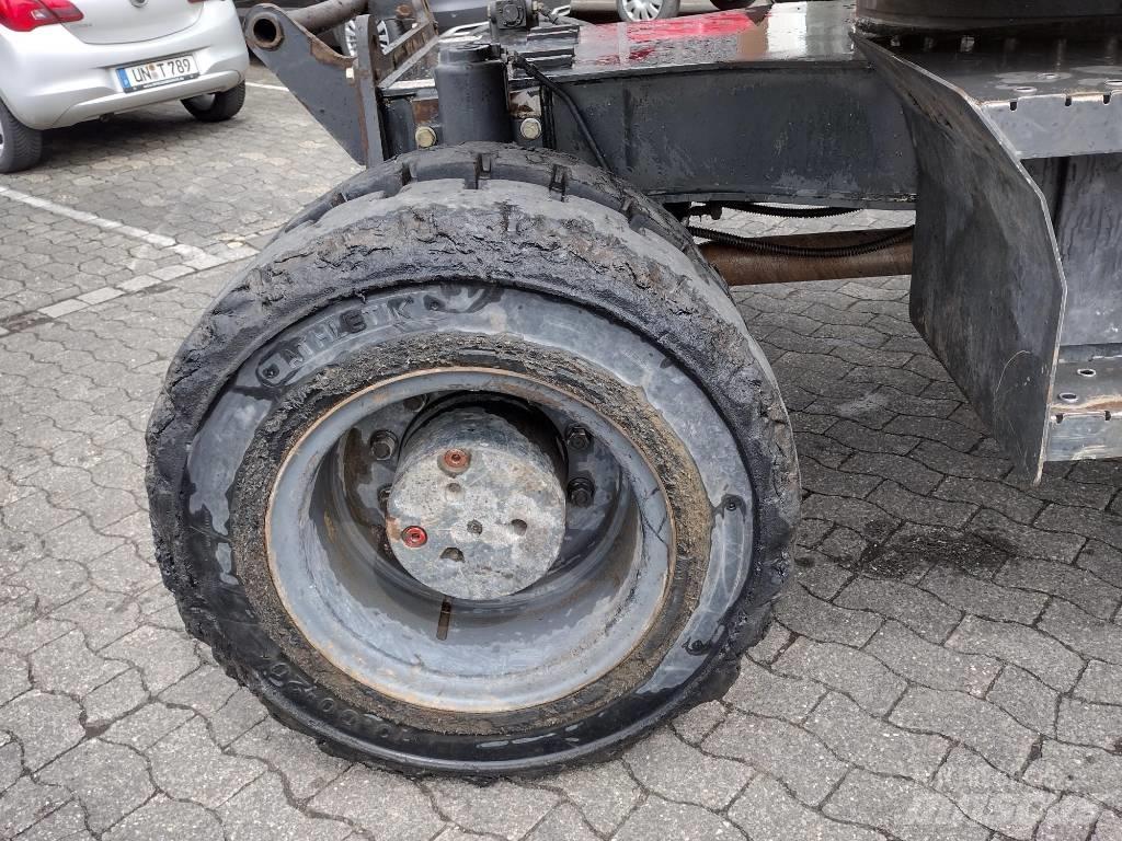 Komatsu PW 148-8 Pyöräkaivukoneet