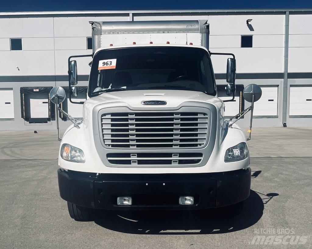 Freightliner M 106 Umpikorikuorma-autot