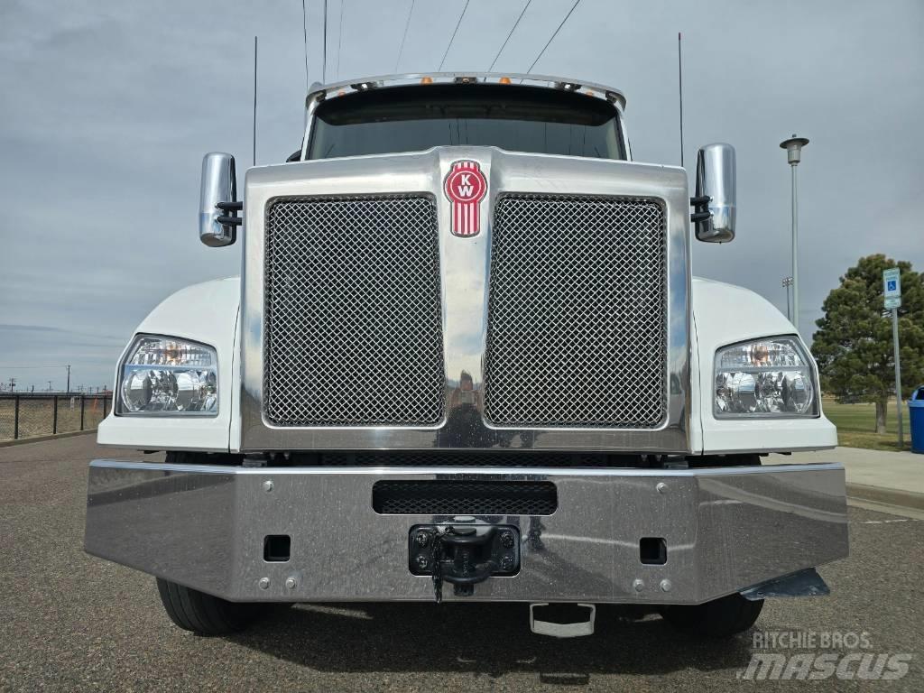 Kenworth T 880 Sora- ja kippiautot