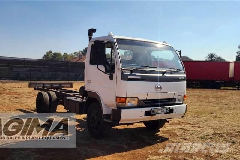 Nissan UD40 Muut kuorma-autot