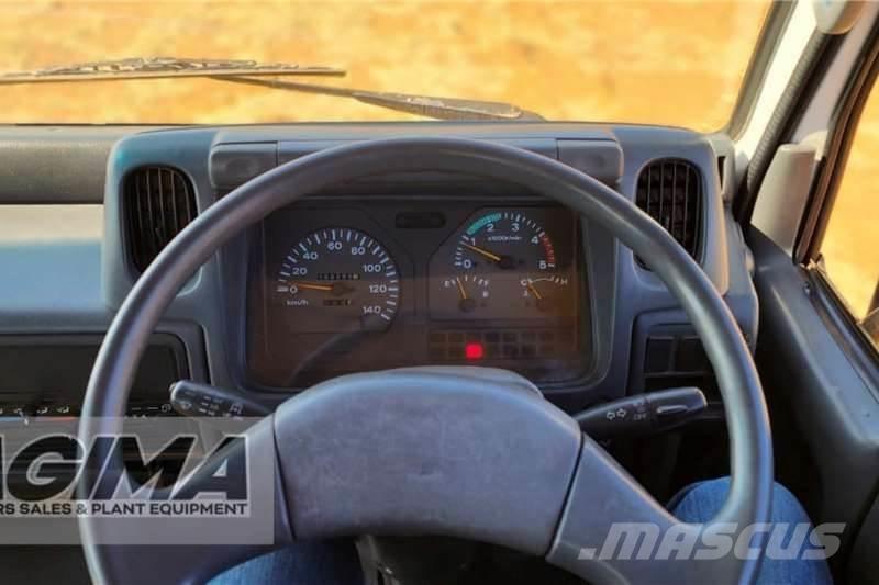 Nissan UD40 Muut kuorma-autot