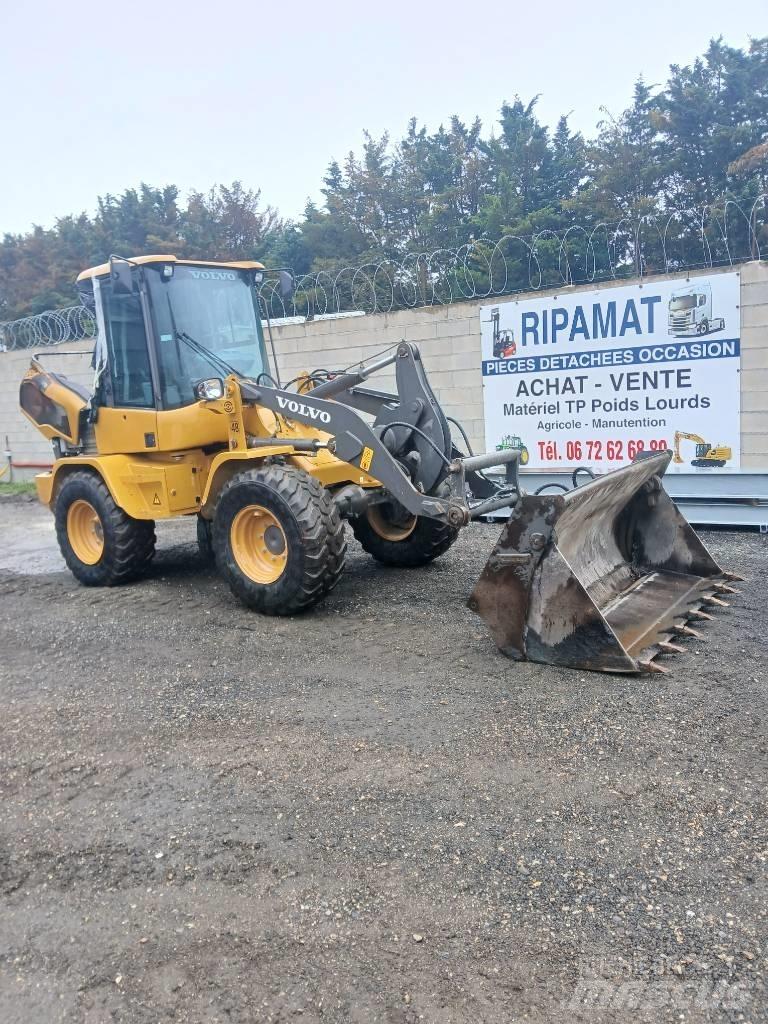 Volvo L 30 G Pyöräkuormaajat