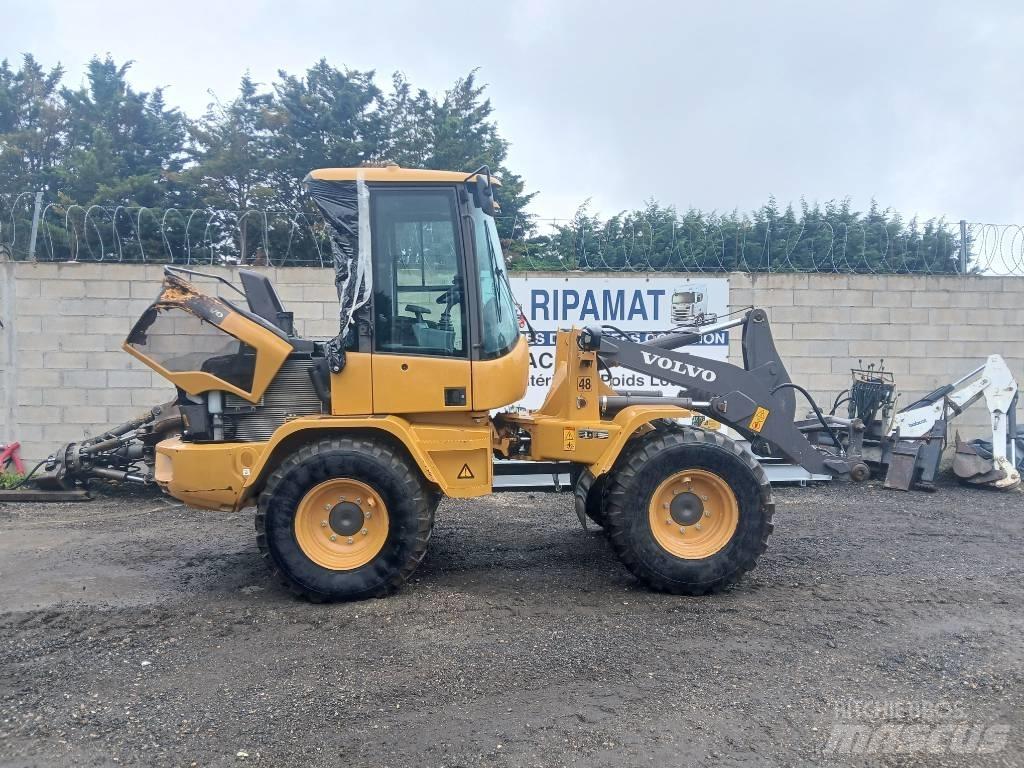 Volvo L 30 G Pyöräkuormaajat