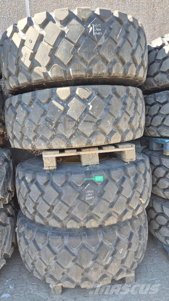 Aeolus 20.5R25 Renkaat ja vanteet