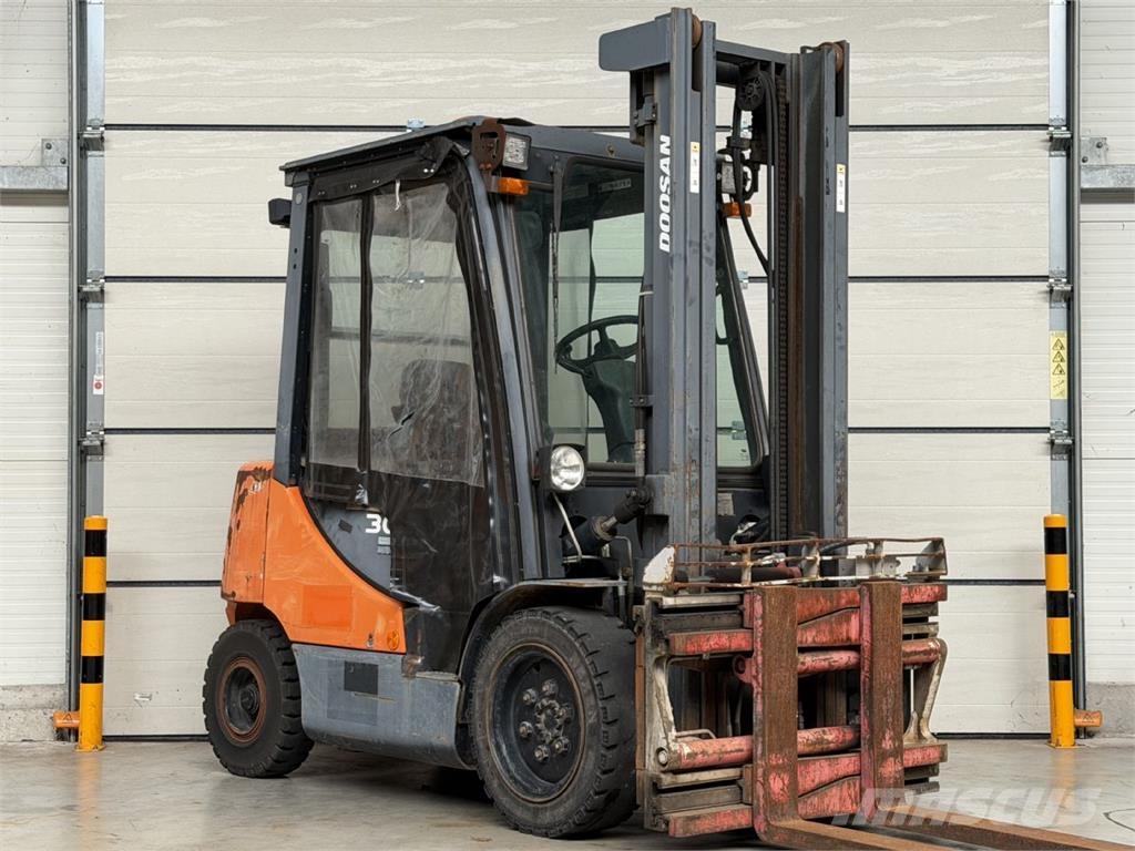 Doosan D30S-5 Dieseltrukit