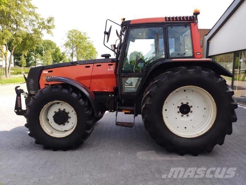 Valtra 8400 Traktorit