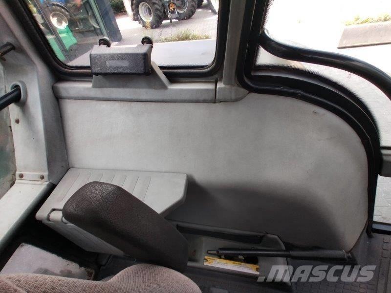 Valtra 8400 Traktorit
