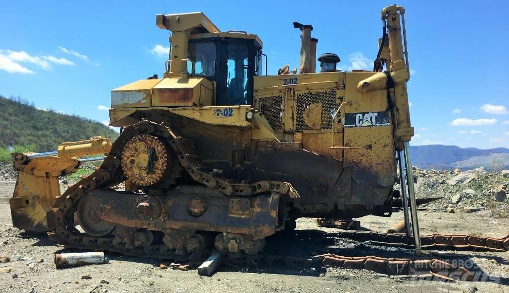 CAT D 11 R Telaketjupuskutraktorit