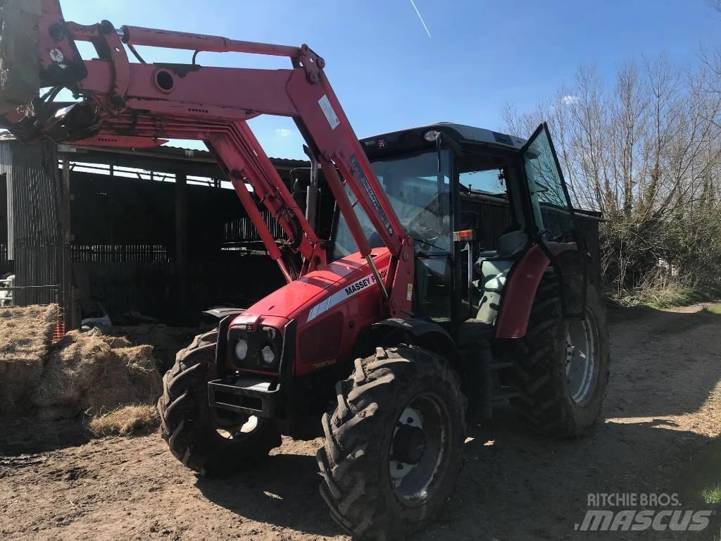 Massey Ferguson 5455 Traktorit