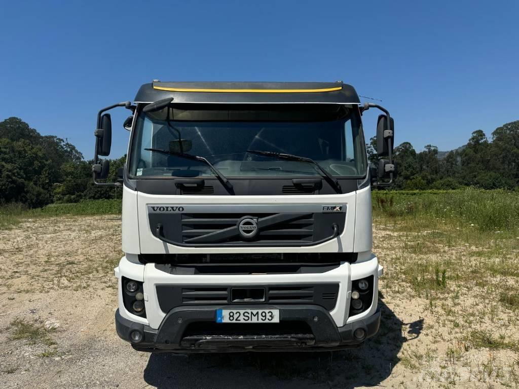 Volvo FMX 450 Vetopöytäautot