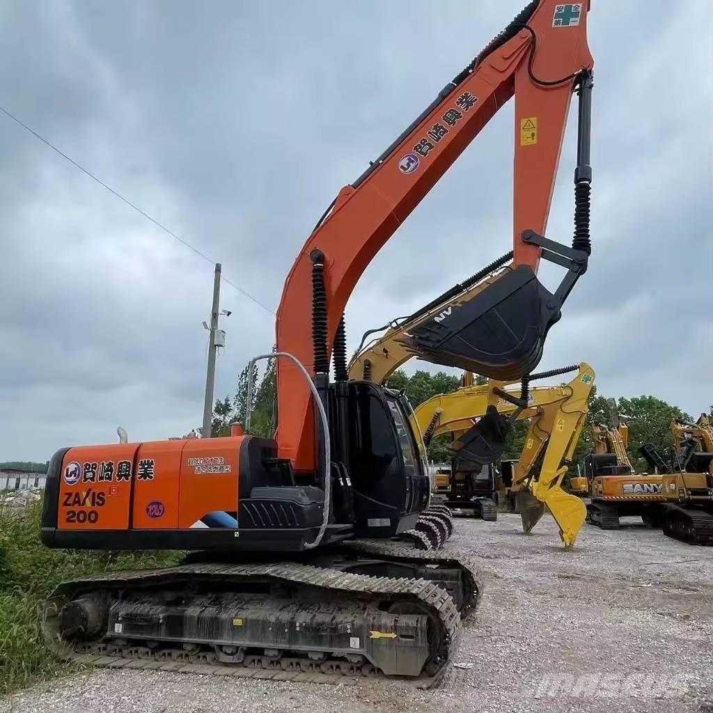 Hitachi ZX 200 Telakaivukoneet