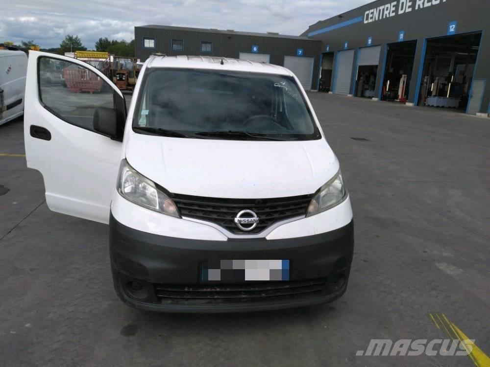Nissan NV 200 Pakettiautot