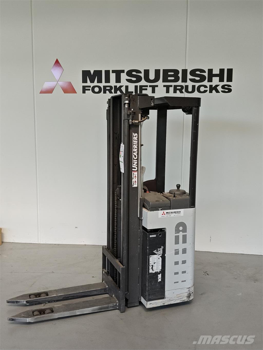 Atlet AJN160 Ajettavat pinoamisvaunut