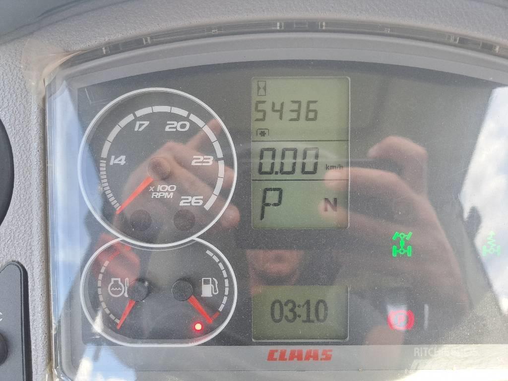 CLAAS Axion 850 Traktorit
