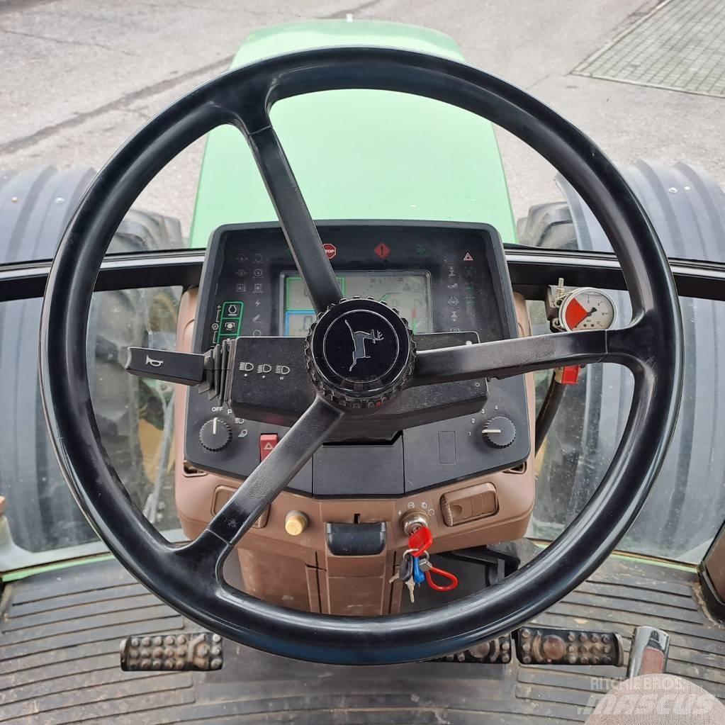 John Deere 7700 Traktorit