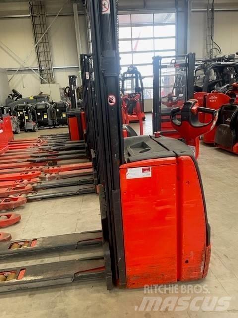 Linde L16 Käyden ajettavat pinoamistrukit