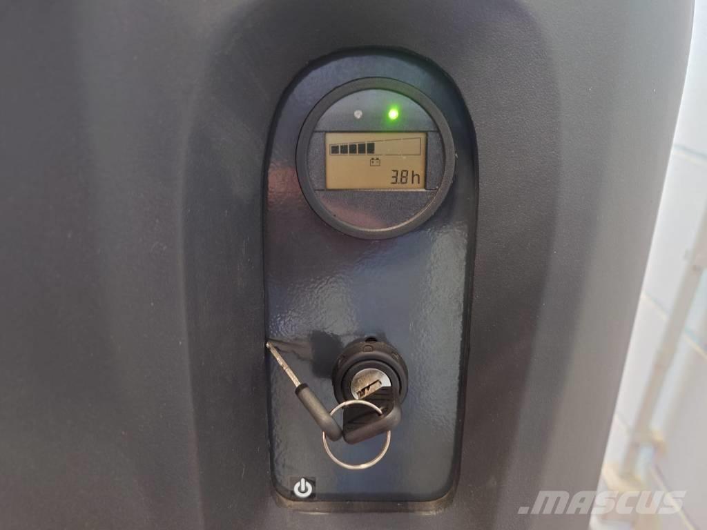 Linde T16P/1151-02 Lavansiirtotrukit ajotasolla