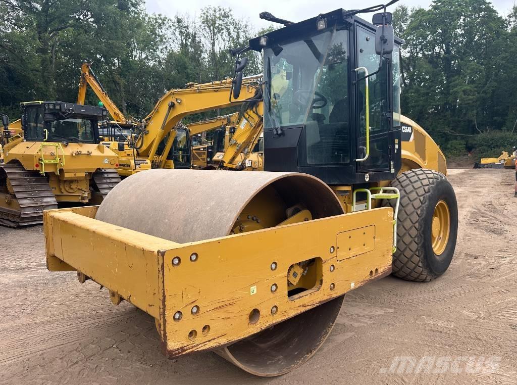 CAT CS 64 B Yksivalssijyrät