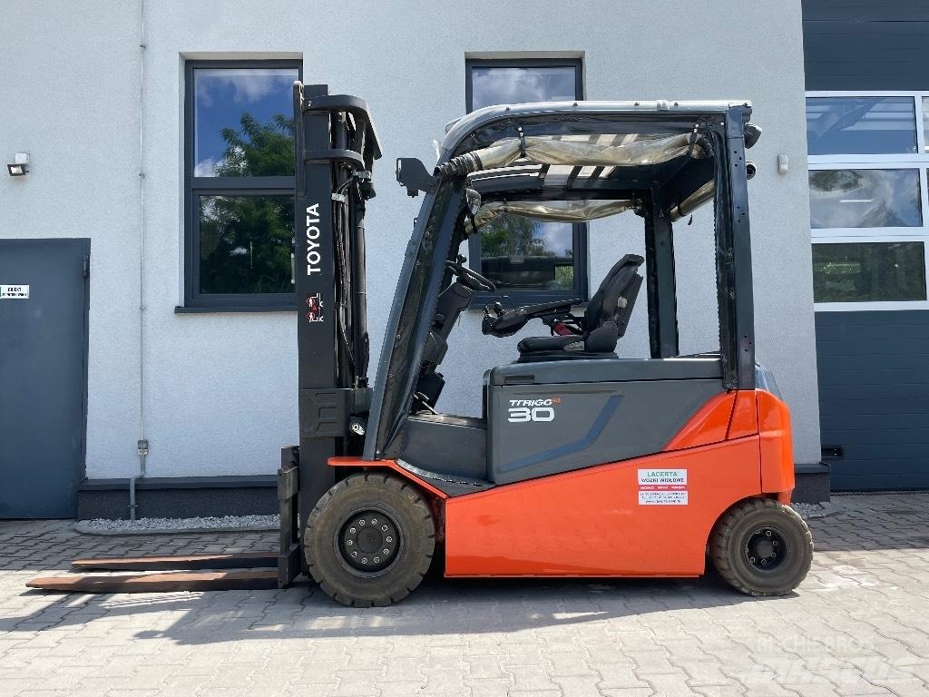 Toyota 8FBMT30 Sähkötrukit