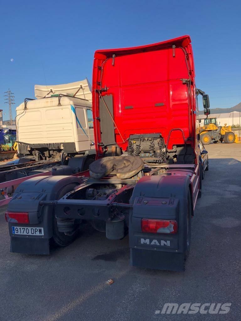 MAN TGA 18.480 Vetopöytäautot