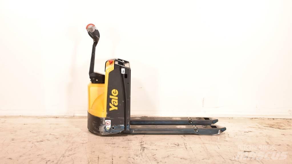 Yale MP 16 Lavansiirtotrukit