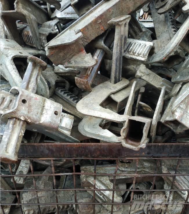 Peri BFD Clamps (Used) Muotit