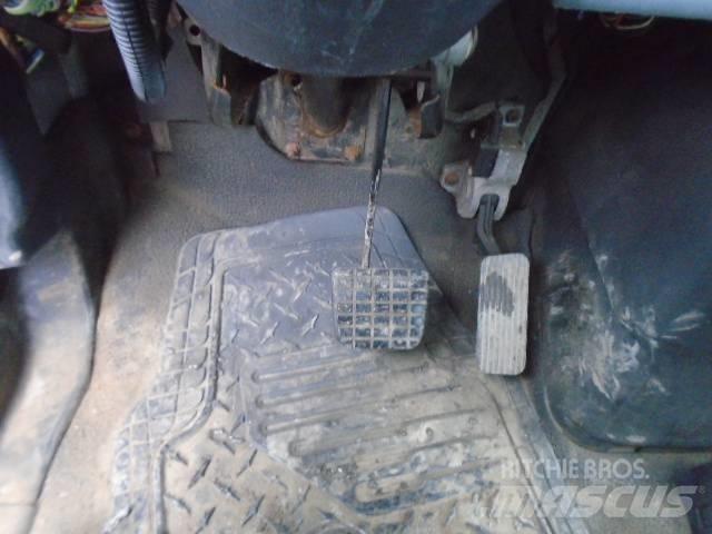 International 7400 Lumiaurat