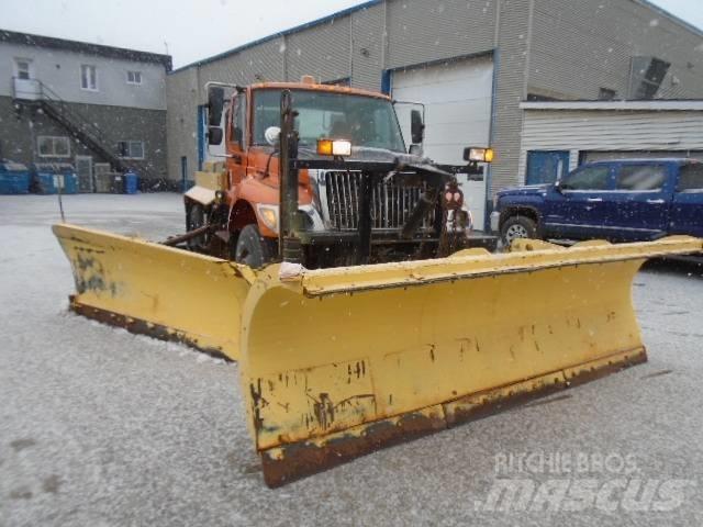 International 7400 Lumiaurat