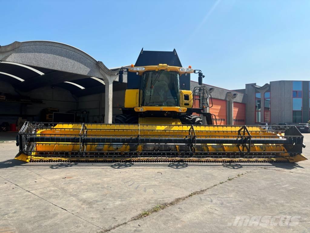 New Holland CR 9090 Leikkuupuimurit