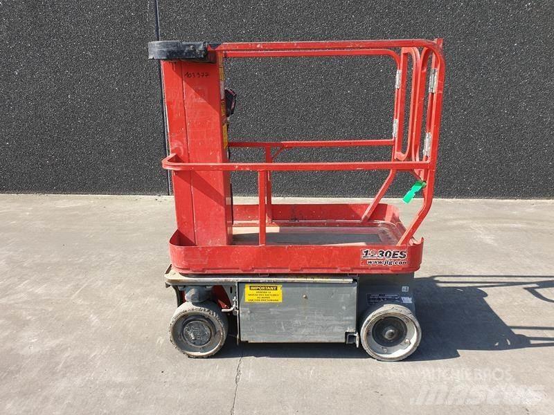 JLG 1230 ES Teleskooppipuominostimet