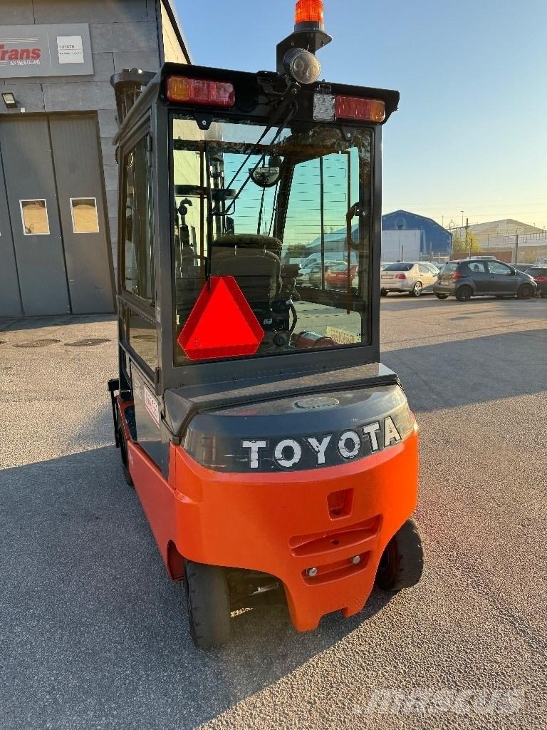 Toyota 8FBMT35 Sähkötrukit