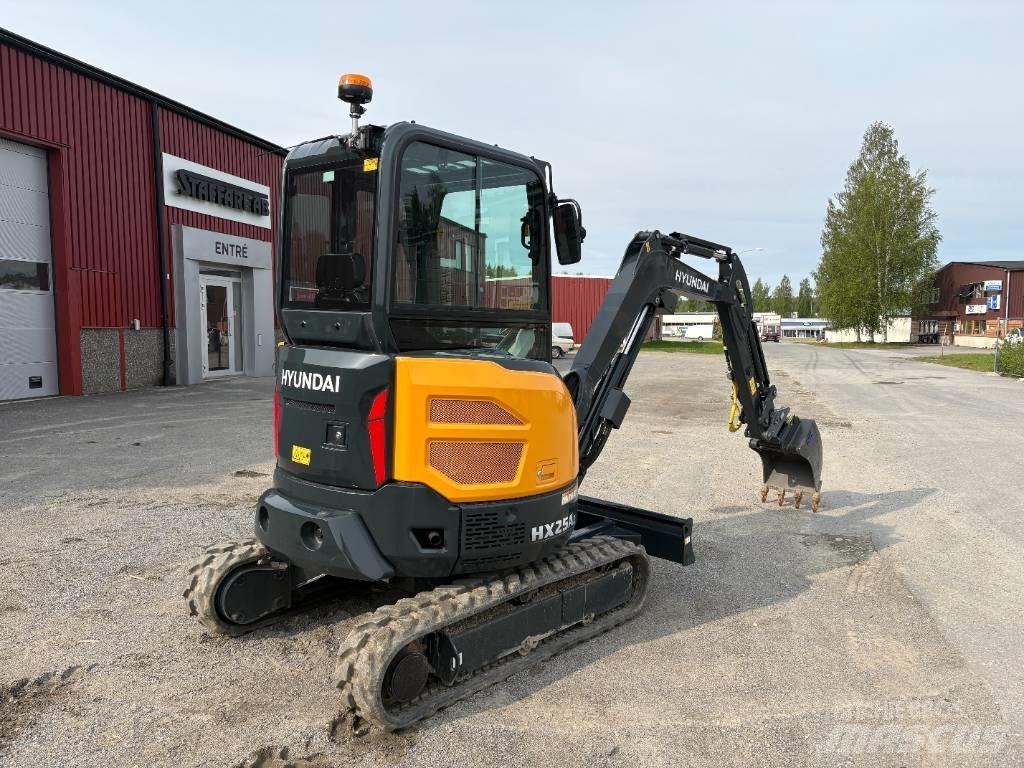 Hyundai HX 25 AZ Minikaivukoneet < 7t