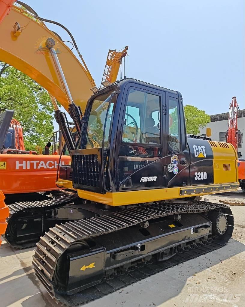 CAT 320 D Telakaivukoneet