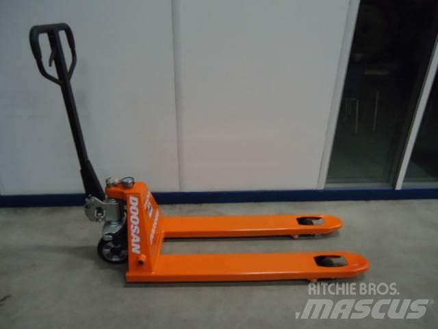 Doosan Pallettruck Pumppukärryt